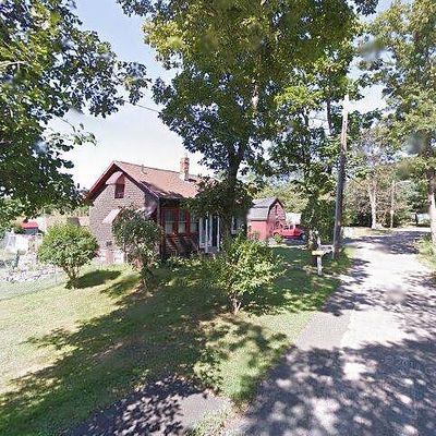 15 Farm Ave, Peabody, MA 01960