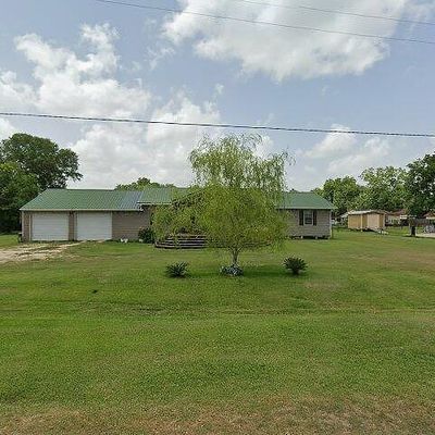 154 W Fear Rd, Winnie, TX 77665