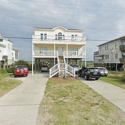 1568 E Ashley Ave, Folly Beach, SC 29439