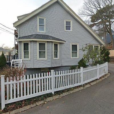 16 Caldwell Cres, Lynn, MA 01902