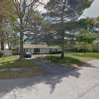 16 Yuba Cir, Brockton, MA 02302