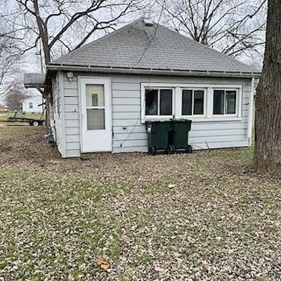 1604 Dillon Ave, Sterling, IL 61081