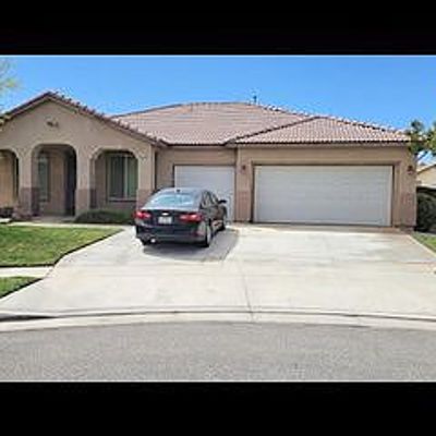 13841 Sagassum Ct, Hesperia, CA 92344