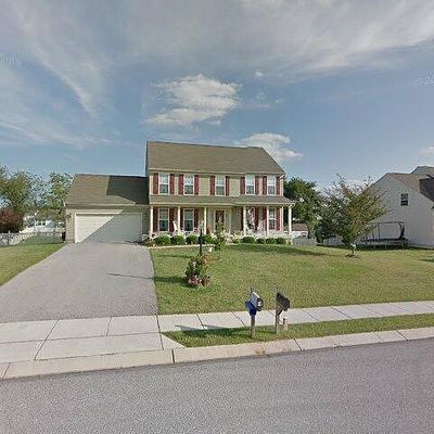 14 Nace Dr, Hanover, PA 17331