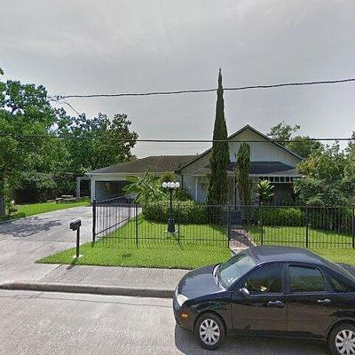 1401 Elm St, Baytown, TX 77520