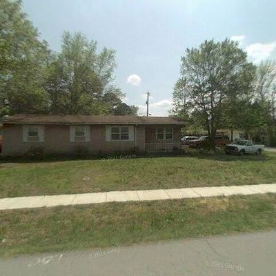 1419 W Front St, Heber Springs, AR 72543