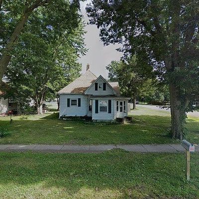 200 N Washington St, Manito, IL 61546