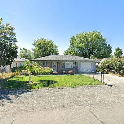 2004 S 2 Nd Ave, Yakima, WA 98903