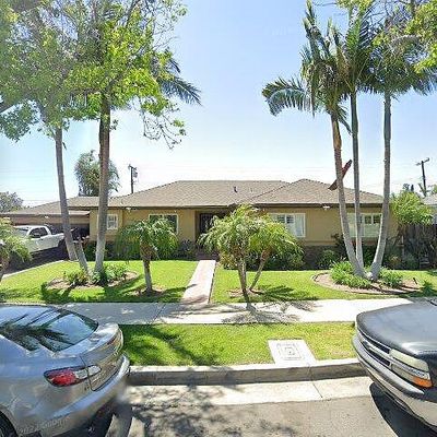 2076 N Mori Ln, Orange, CA 92867