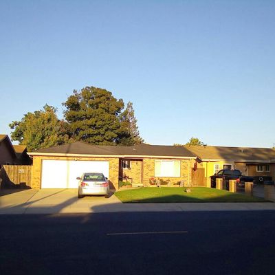 209 Rutledge Dr, Lodi, CA 95242