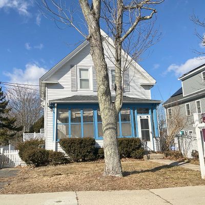 17 Thompson St, Hyde Park, MA 02136