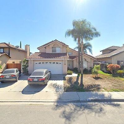 17233 Lakeview Ct, Fontana, CA 92336