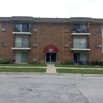 1805 Canal St #2 B, Blue Island, IL 60406