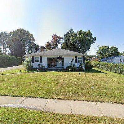 228 Fairview Ave, Chicopee, MA 01013