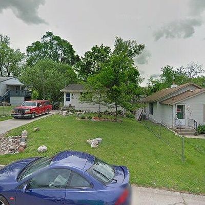 229 Hart Ave, Des Moines, IA 50315