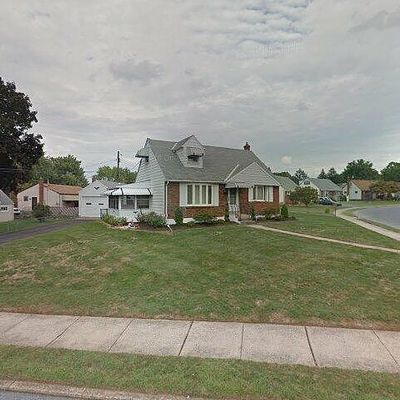 2319 S Lumber St, Allentown, PA 18103