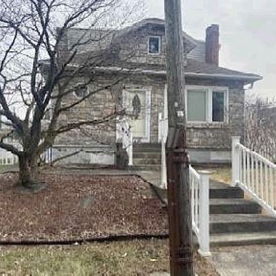 2418 Pine St, Whitehall, PA 18052