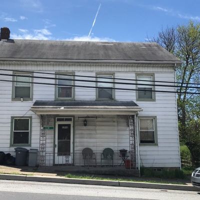 21 Baltimore St, Spring Grove, PA 17362