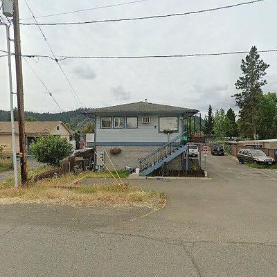 21 Se Edwards Ave, Winston, OR 97496