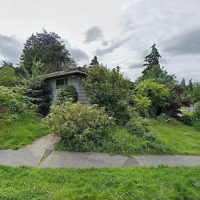 2105 38 Th Ave E, Seattle, WA 98112