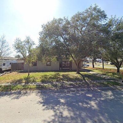 214 Kissling Ave, Robstown, TX 78380
