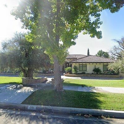 298 W 18 Th St, Upland, CA 91784