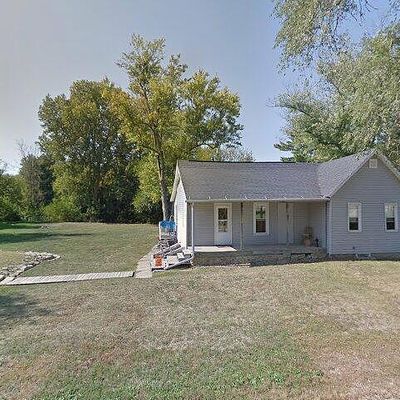 304 S Commercial Ave, Amboy, IL 61310