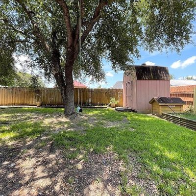 3105 Price St, Nederland, TX 77627