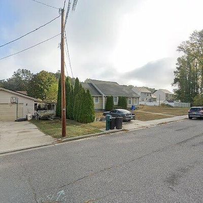 4 Sanford Rd, Pennsville, NJ 08070