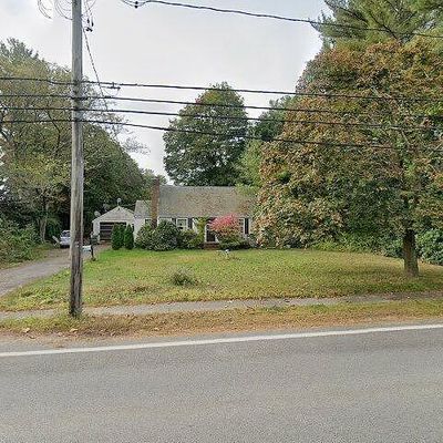 40 Pembroke St, Kingston, MA 02364