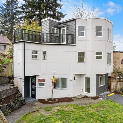 4047 25 Th Ave W, Seattle, WA 98199