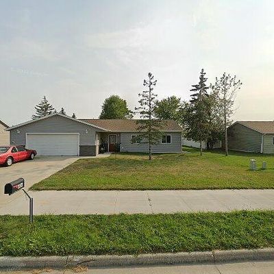 406 Evergreen St, Thief River Falls, MN 56701