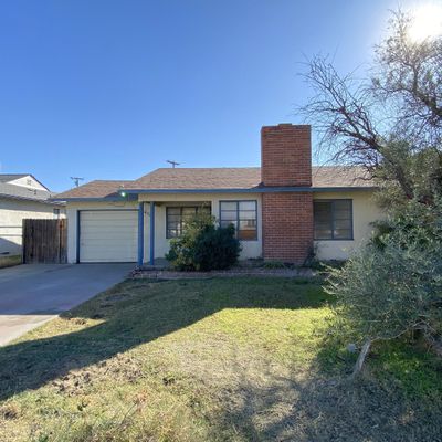 4130 E Brentwood Ave, Fresno, CA 93703