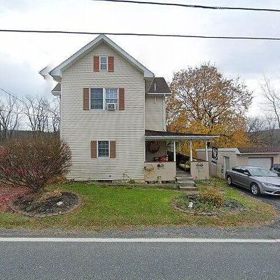 493 Fairyland Rd, Lehighton, PA 18235