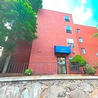 4975 Washington St #216, West Roxbury, MA 02132