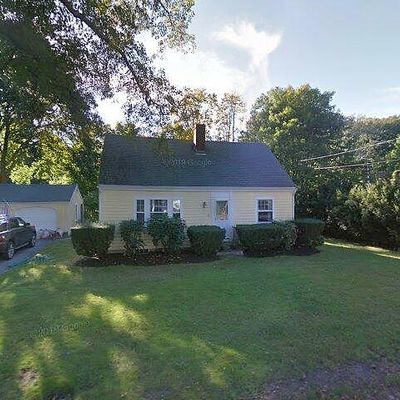 5 Howard St, Wenham, MA 01984