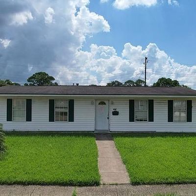 509 Fairlawn Dr, Gretna, LA 70056