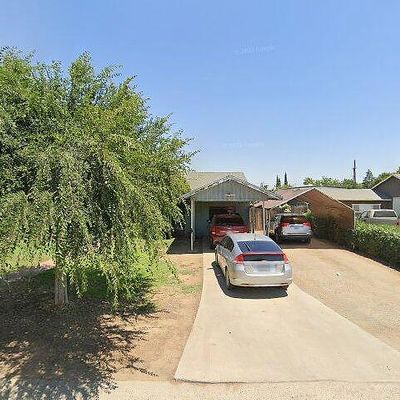 446 Sycamore Ave, Lindsay, CA 93247