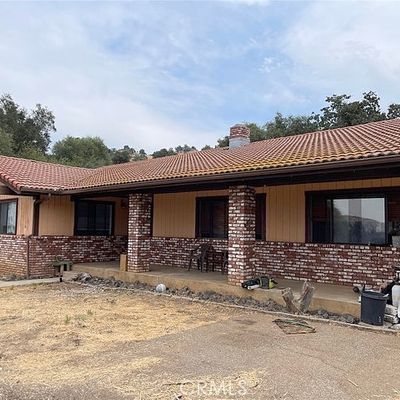 46596 Chuckwagon Rd, Squaw Valley, CA 93675