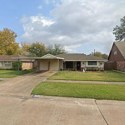 4705 College Park Dr, Deer Park, TX 77536