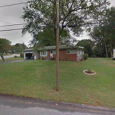 62 Old Spring Rd, Cranston, RI 02920