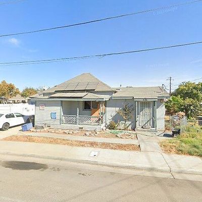 636 Fox St, Lemoore, CA 93245