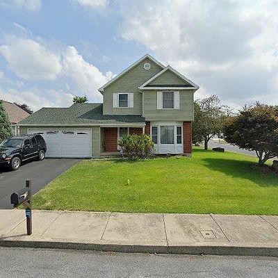 641 Palomino Dr, Catasauqua, PA 18032