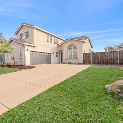672 Silver Star Ct, Vacaville, CA 95688