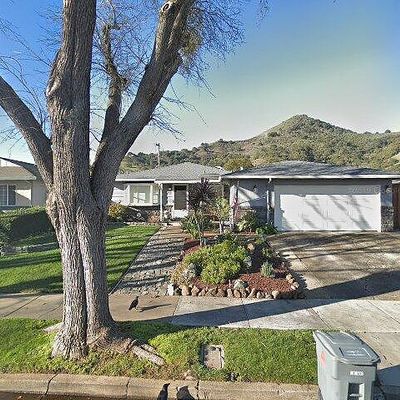 560 Farallon Dr, Morgan Hill, CA 95037