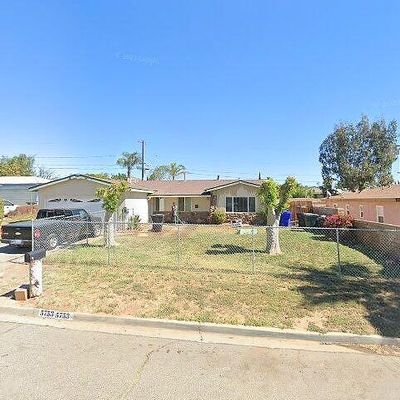 5753 29 Th St, Jurupa Valley, CA 92509