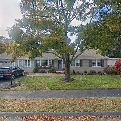 6 Birch St, Danvers, MA 01923