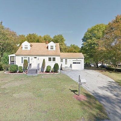 60 Wrentham Rd, Bellingham, MA 02019