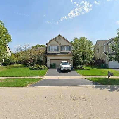 7765 Geneva Dr, Gurnee, IL 60031