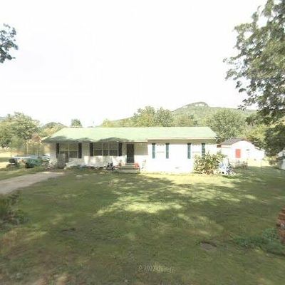 802 Castleview Cir, Jasper, TN 37347